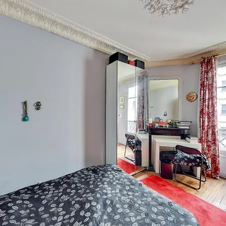 Charming Apartment In Paris By Weekome Apartamento París